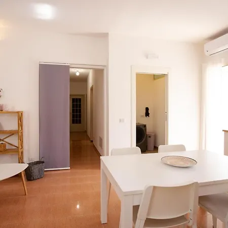 Izzhome Marina Apartment Marina di Ragusa
